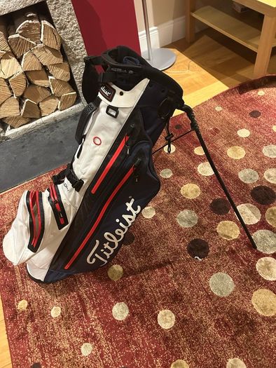 Titleist Players 4 StaDry Golf Bag