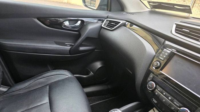 Nissan qashqai 1.5L  Diesel,  Brown