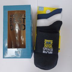 Fathers Day Gift: Pint Glass and Spongbob Socks