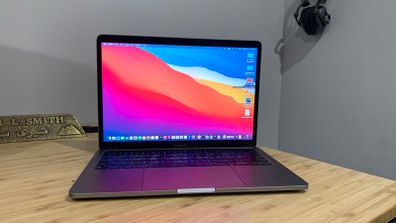 MacBook Pro 13" 2020 (M1, 8GB Memory, 512GB SSD)