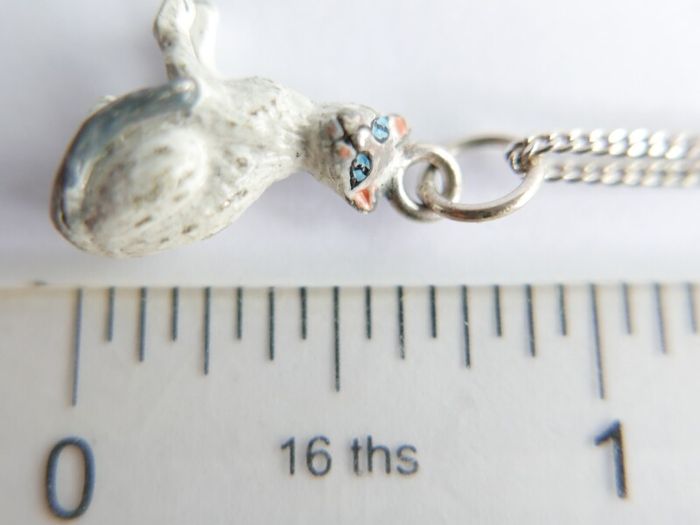 Vintage 925 Sterling Silver Cat Pendant Necklace - enamel detail