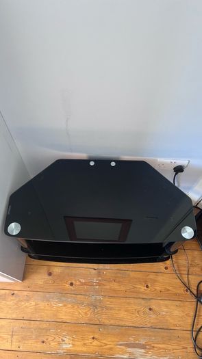 Tv and table, sell by separate or together