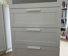 Chest of drawers