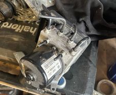 Bmw 320d Abs Pump