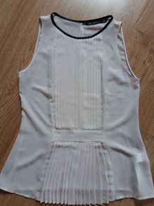 Sale E4  Zara Top.  Size 6