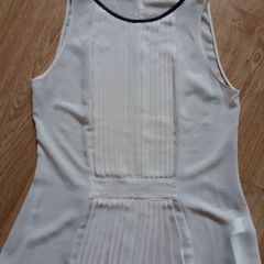 Sale E4  Zara Top.  Size 6