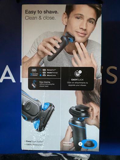 Braun Series 5 electric shaver with precision trimmer wet & dry brand new