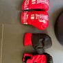 Kids boxing ball & 2 pairs kids boxing gloves Image 2