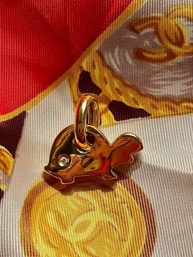 Ponte Vecchio Turtle Gold 750 with stud diamond pendant