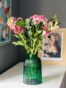 vase green
