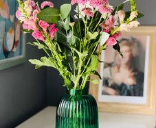 vase green