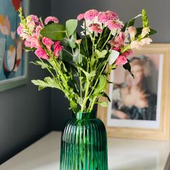 vase green