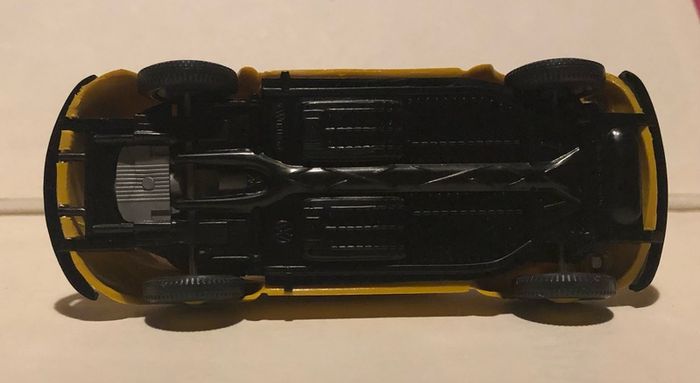 Wiking 1/40 Volkswagen Beetle ADAC patrol car