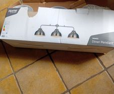 Brand new in box 3 bulb island/table pendant light fitting