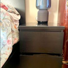 2 bedside table with glass top