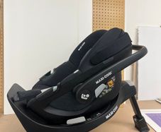 Maxi Cosi 360 pebble car seat and rotating base