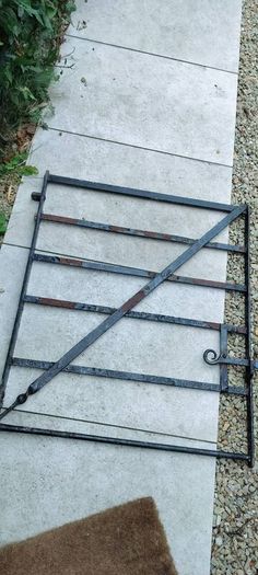 Gate