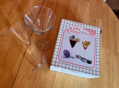 2 x Vintage/Retro Champagne Cocktail Glasses