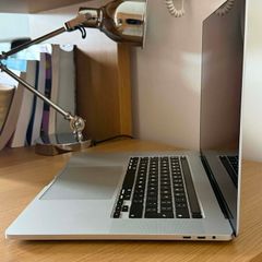 Macbook Pro i9 64gb Ram | 1tb SSD | Radeon Pro 5500m | A2141 | 2019 | Like New