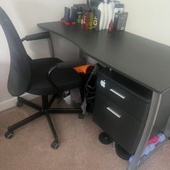 Desk & chair