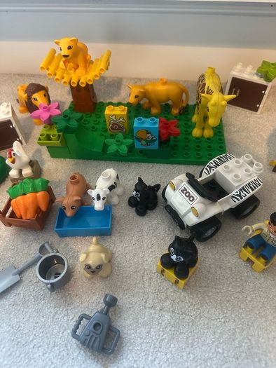 Lego Duplo Wild/Farm animal and accessories bundle