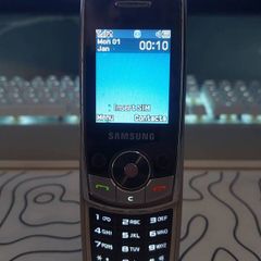 Samsung SGH-J700 Phone