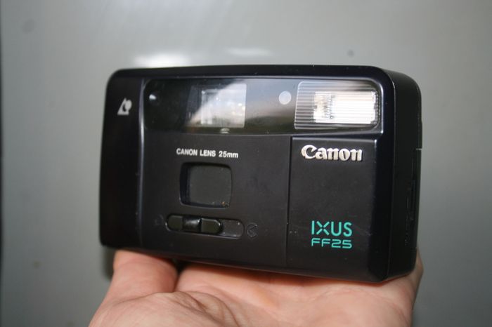 CANON IXUS FF25 APS Film Camera with 25mm lens