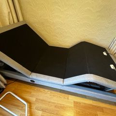 Electric bed (massage) with remote and 4x USB connections