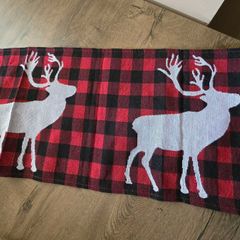 Christmas table runner with Reindeer