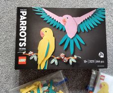 LEGO 31211 The Fauna Collection Macaw Parrots