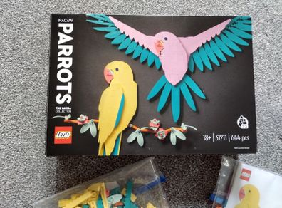 LEGO 31211 The Fauna Collection Macaw Parrots