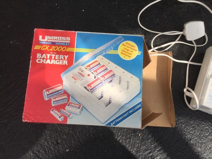 1980's Unicross Battery Charger