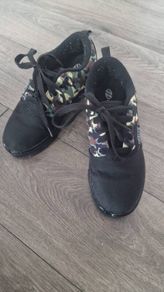 heelys
