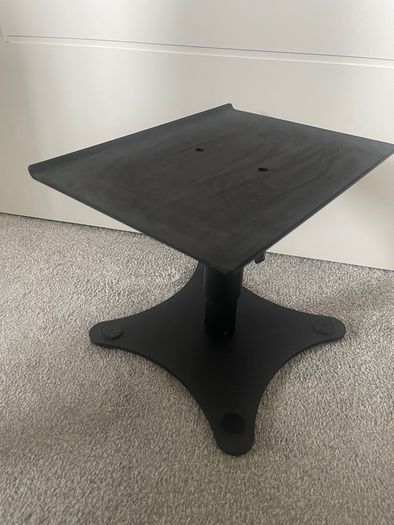 Gator Frameworks Monitor Stands