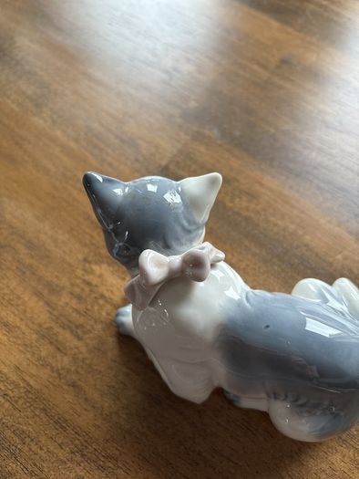 LLADRO NEO kitten figurine
