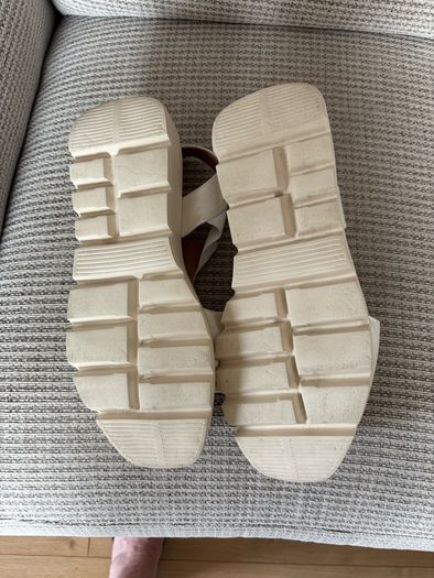 Cream platform Heavenly Feet sandals for sale. Size 6. Worn only once but a bit too big.