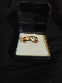 gold band Ring