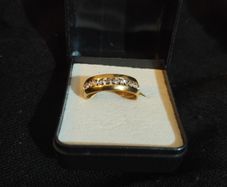 gold band Ring