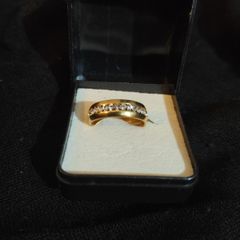 gold band Ring