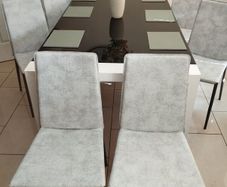 Calligaris dining table and 6 chairs