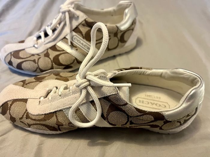 Coach Katelyn Q300 Trainer UK4.5 US6.5M white/beige suede