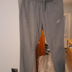 Nike bottoms Immac cond size medium