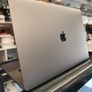 Apple MacBook Pro 15.4" 2018, 6 Core i7 2.2GHz 16GB 500GB A1990 Touch Bar (Battery Cycle: 431) Image 9