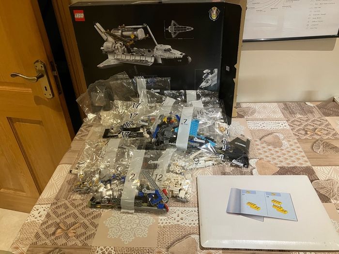Lego  Nada Space Shuttle