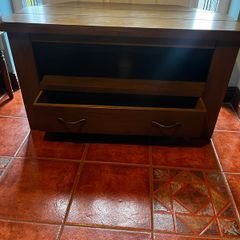 television unit/Stand
