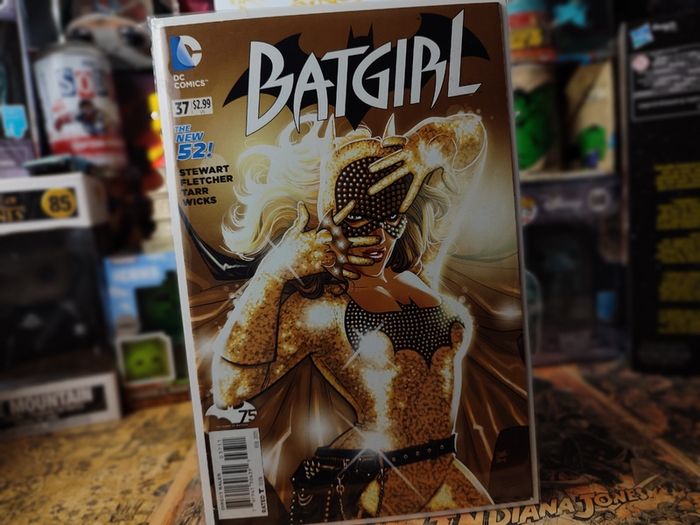 Batgirl ! Issue #37 ! 1st Appearance of Dagger Type ! 2015 ! by DC Comics !