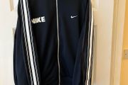Nike basketball NAOS jacket size large