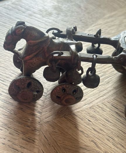 Antique Indian Brass Temple Toy Chariot / Ashtray (Heavy 613g)