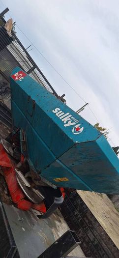 Sulky spreader