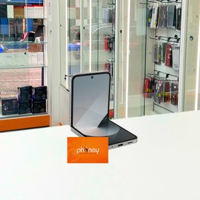 Samsung Z Flip 6